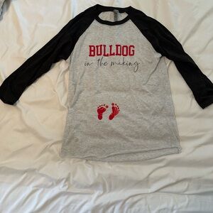 Bulldog in the making pregnancy shirt. Really soft size Small
